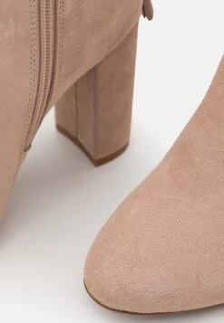 Leather - Laarzen Met Hoge Hak - Beige 11 Leather - Laarzen Met Hoge Hak - Beige -Anna Field 46cb7ba4b24644c79690a3cae899d54e