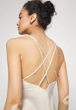 Anna Field Bridal Nightie / 003 - Off-White - Nachtjapon - 003 - Off-White 11 Anna Field Bridal Nightie / 003 - Off-White - Nachtjapon - 003 - Off-White -Anna Field 9c3870beb15a4e44a97686ec673230cd