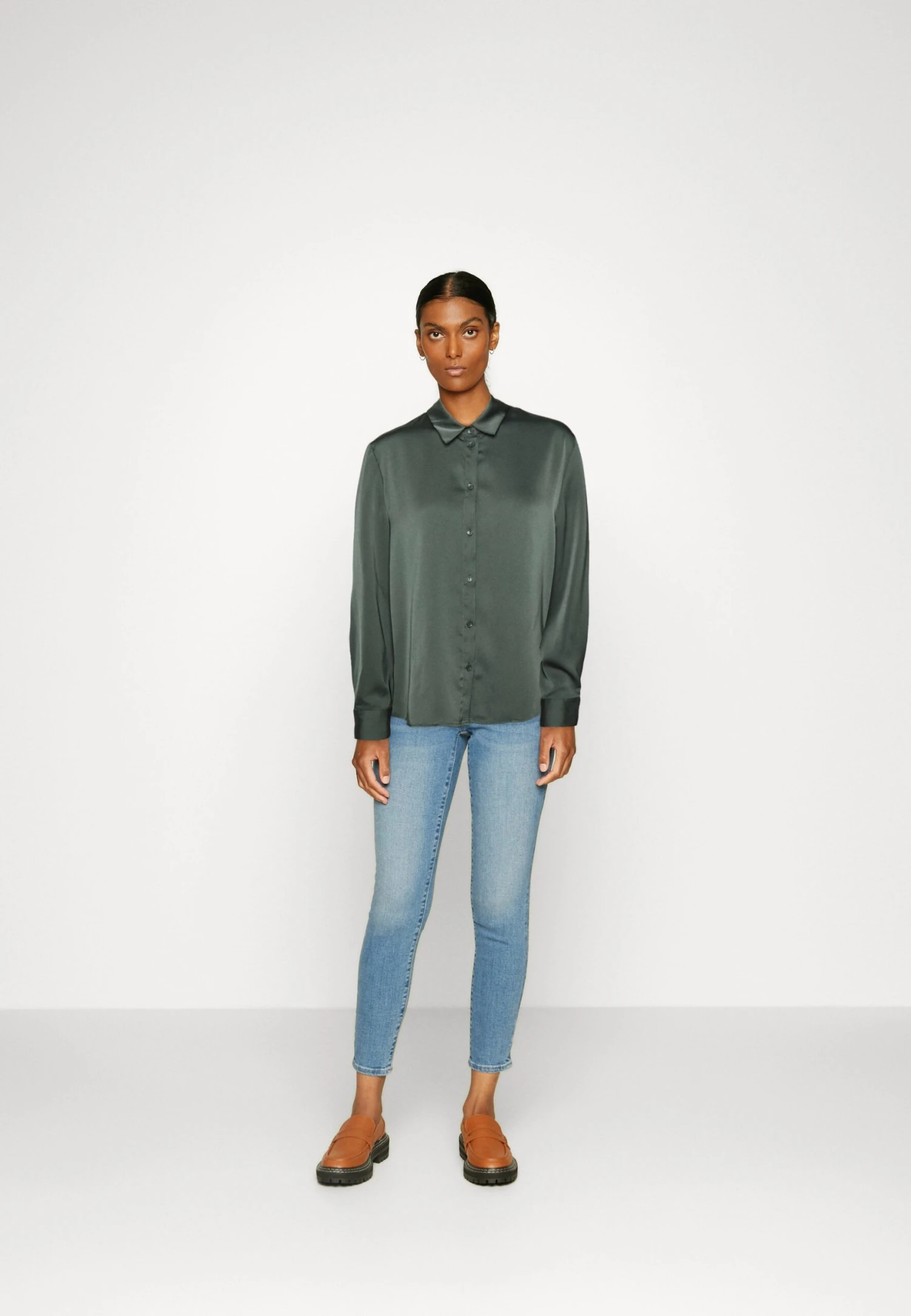 Anna Field Overhemdblouse - Olive 2 Anna Field Overhemdblouse - Olive - Afbeelding 2
